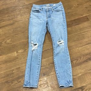 Good American jeans stretch